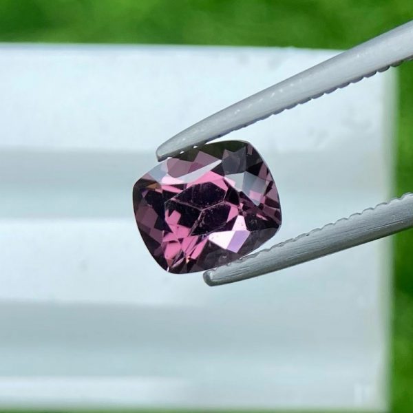 0.96 Cts Spinel